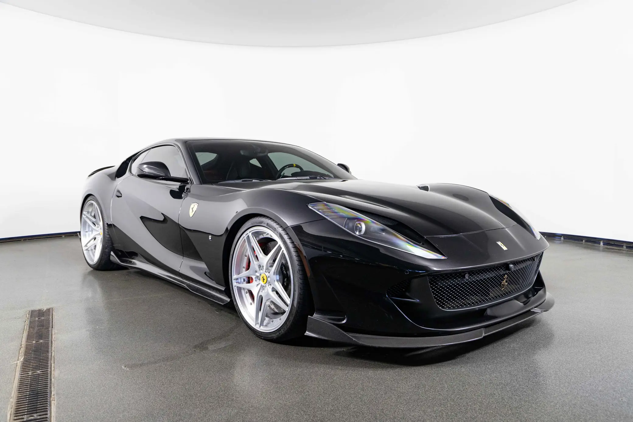 2019 Ferrari 812 SUPERFAST Base (#K8616)